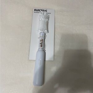 NWT White Electric Bottle Brush Cleaner